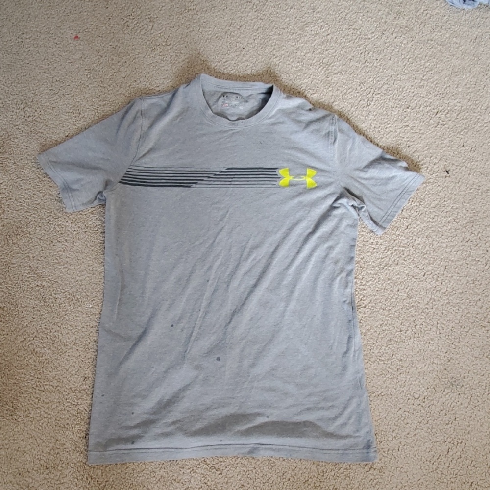 Under Armor Mens t- shirt